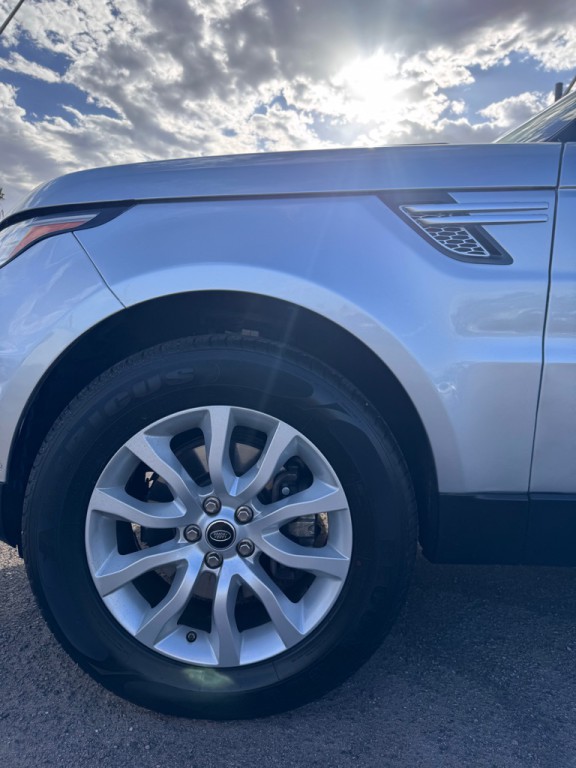2015 Land Rover Range Rover Sport Image 9