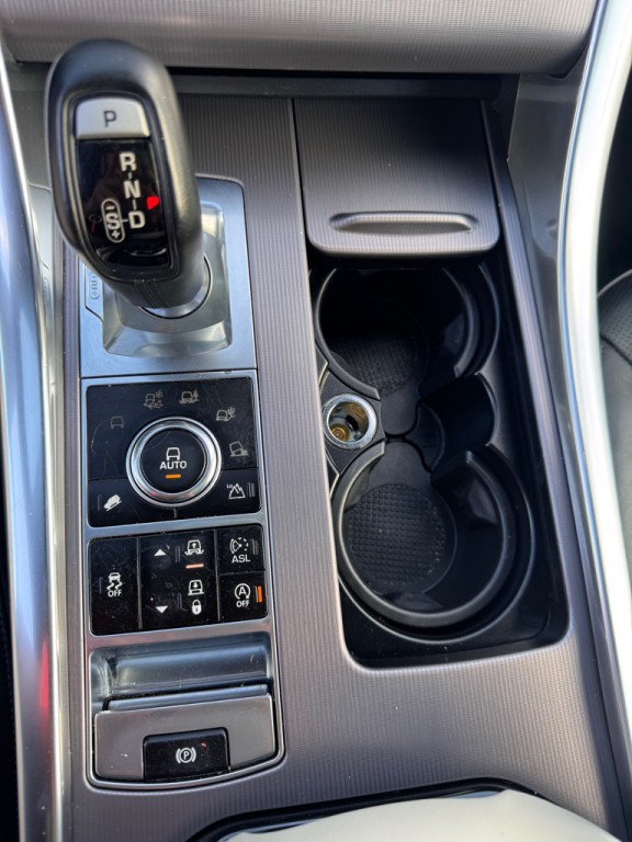 2015 Land Rover Range Rover Sport Image 23