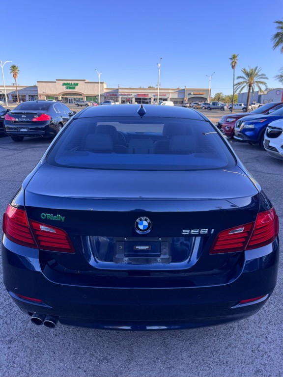 2015 BMW 5 Series Image 6