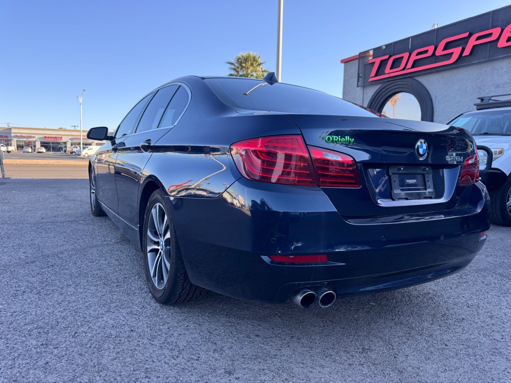 2015 BMW 5 Series Image 9