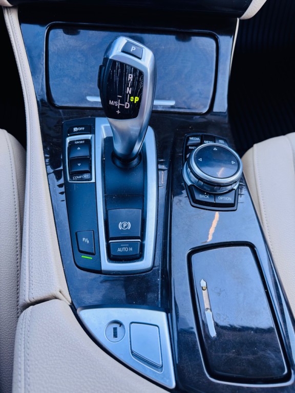 2015 BMW 5 Series Image 22