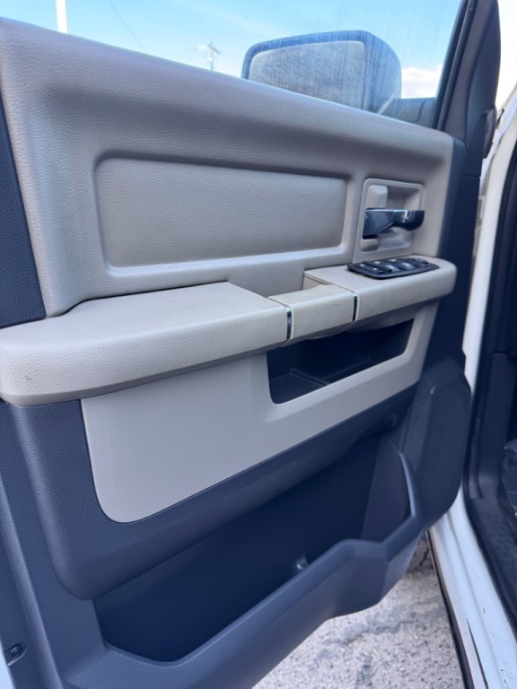 2010 Dodge Ram 2500 Image 12