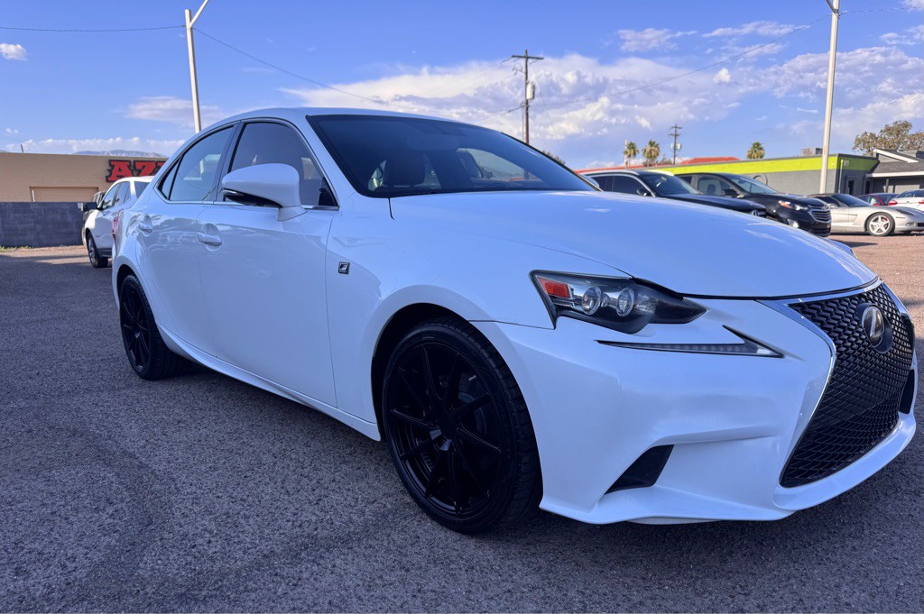 2014 Lexus IS Image 2