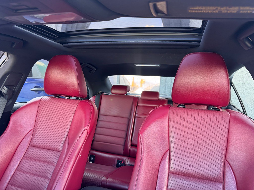 2014 Lexus IS Image 11