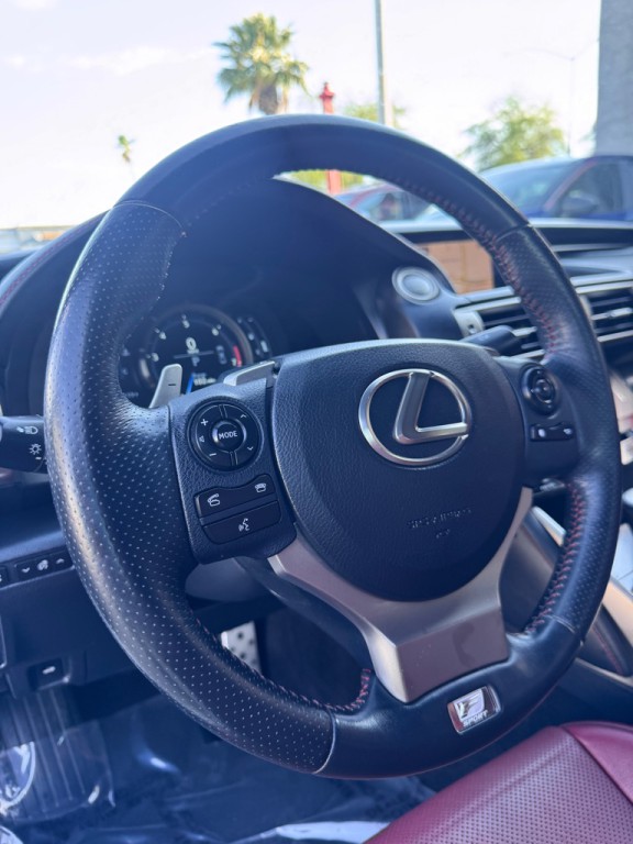2014 Lexus IS Image 14