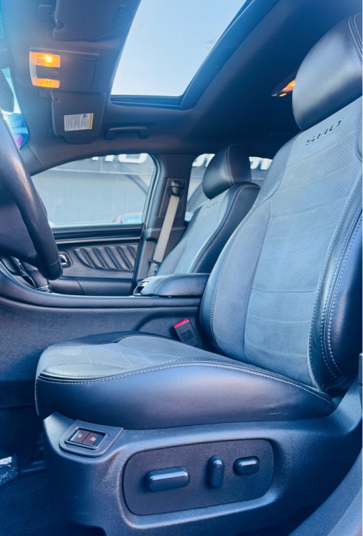 2016 Ford Taurus Image 10