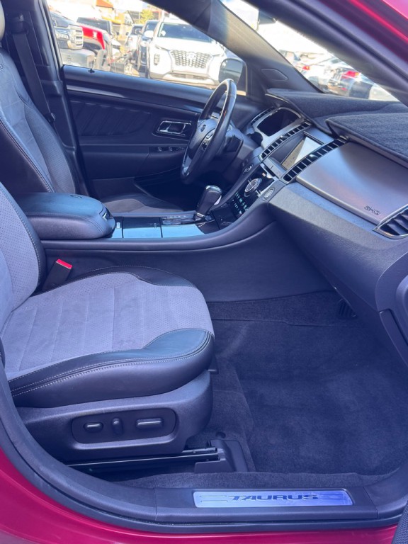 2016 Ford Taurus Image 20