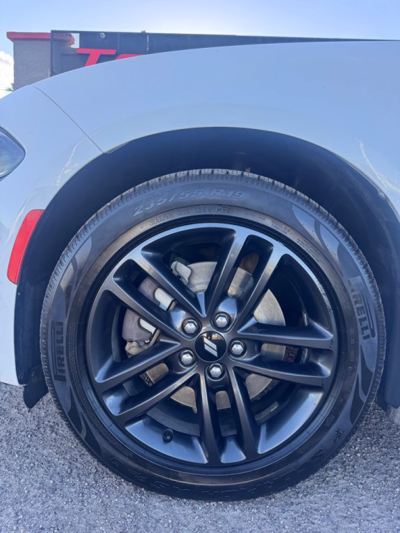 2019 Dodge Charger Image 4