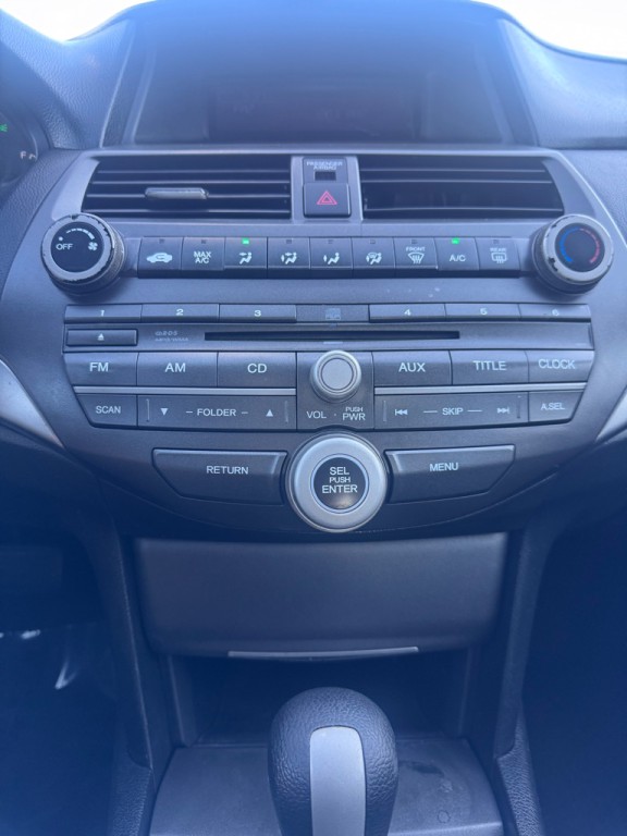 2012 Honda Accord Image 11