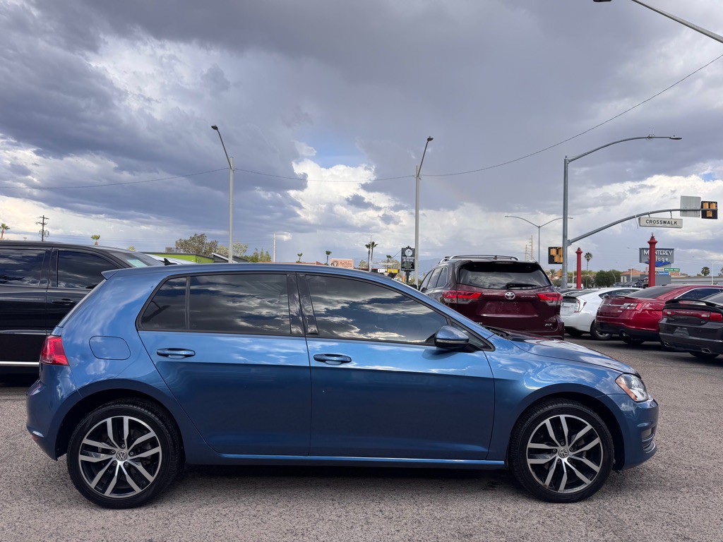 2017 Volkswagen Golf Image 7