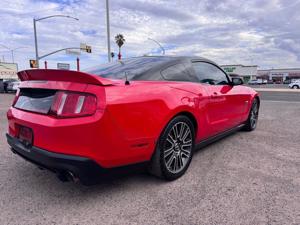 2010 Ford Mustang Image 9