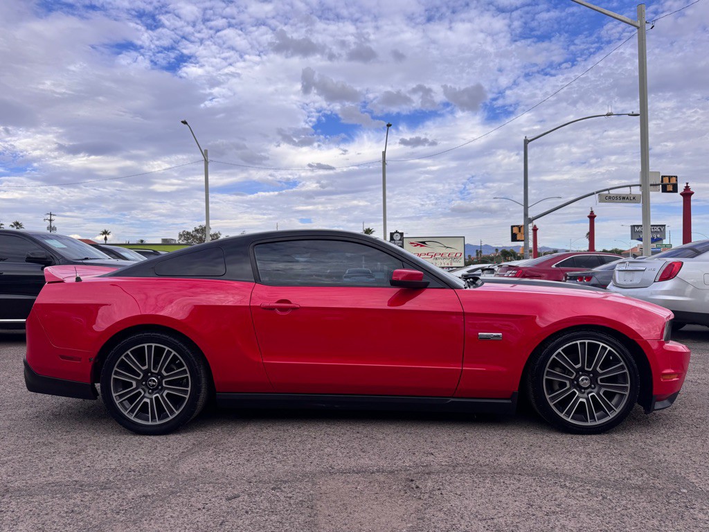 2010 Ford Mustang Image 10