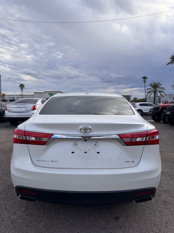 2015 Toyota Avalon Image 5
