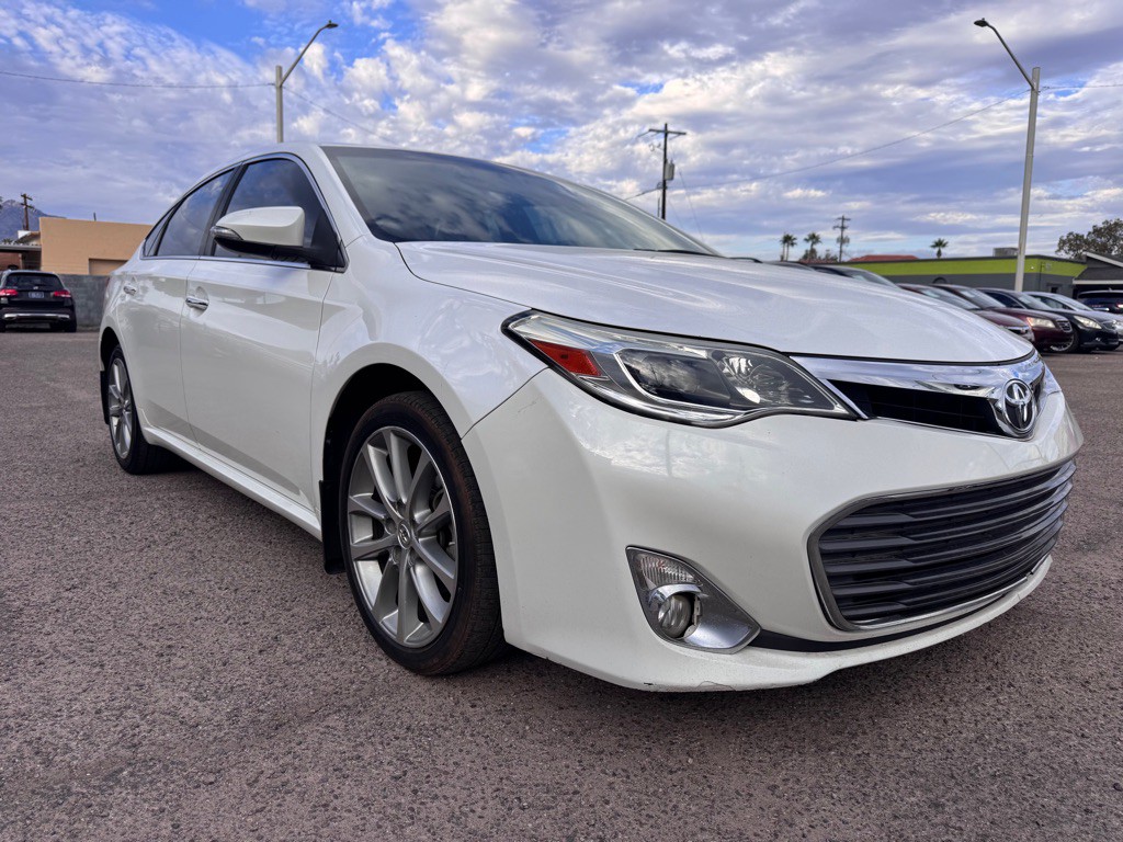 2015 Toyota Avalon Image 8
