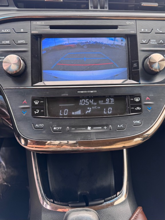 2015 Toyota Avalon Image 18