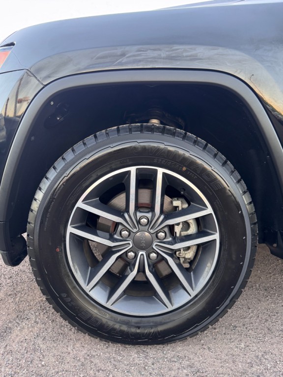2022 Jeep Grand Cherokee Image 9