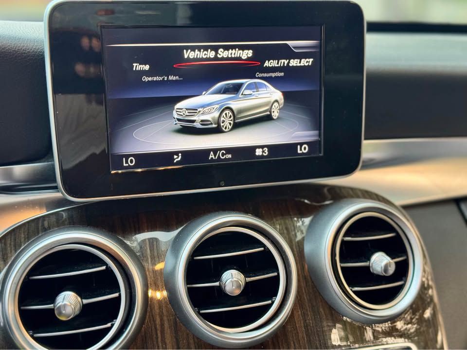 2015 Mercedes-Benz C-Class Image 14