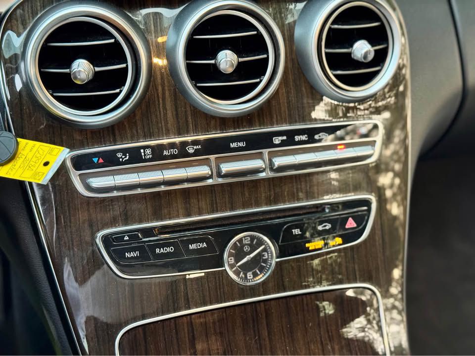 2015 Mercedes-Benz C-Class Image 15
