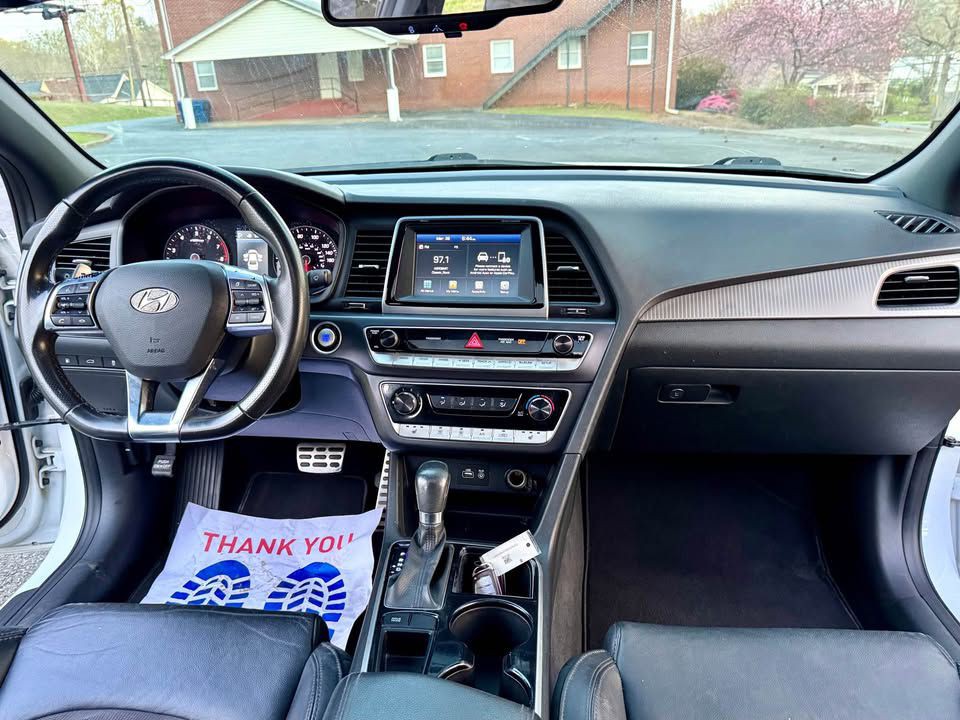 2018 Hyundai Sonata Image 9