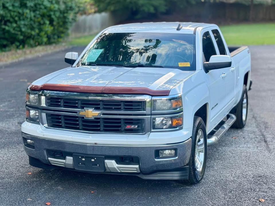 2015 Chevrolet Silverado 1500 Image 2