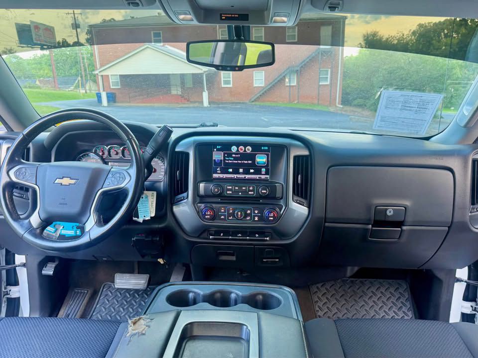 2015 Chevrolet Silverado 1500 Image 11
