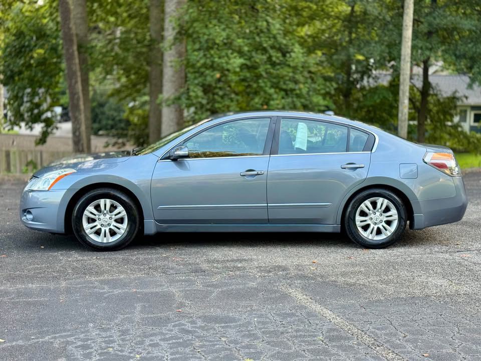 2011 Nissan Altima Image 3