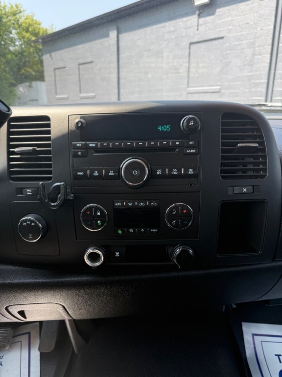 2010 Chevrolet Silverado 1500 Image 17