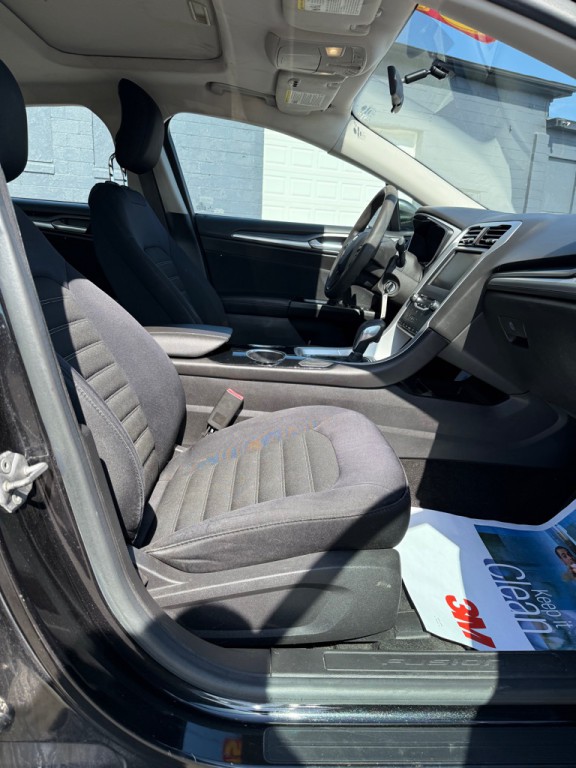 2014 Ford Fusion Image 15