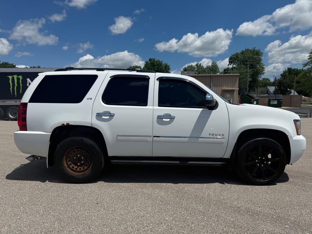 2012 Chevrolet Tahoe Image 12