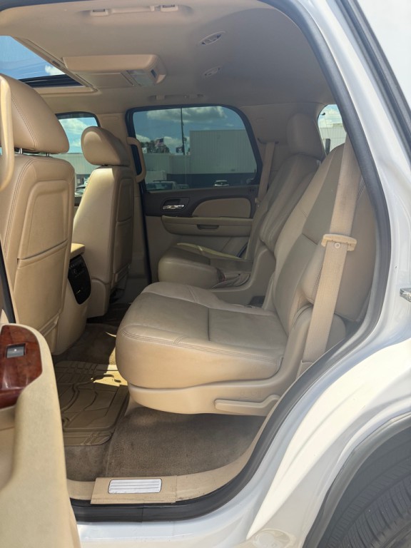 2012 Chevrolet Tahoe Image 17
