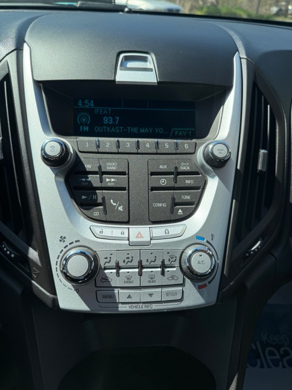 2015 Chevrolet Equinox Image 18