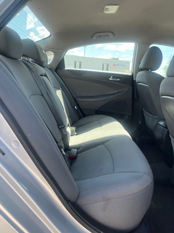2013 Hyundai Sonata Image 17