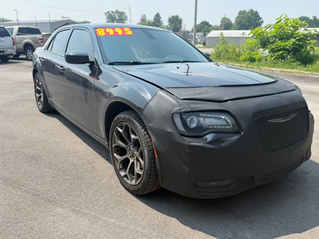 2015 Chrysler 300 Image 3