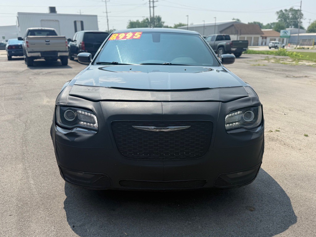 2015 Chrysler 300 Image 7