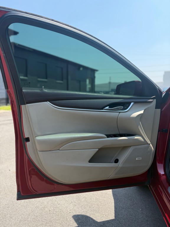 2014 Cadillac XTS Image 12