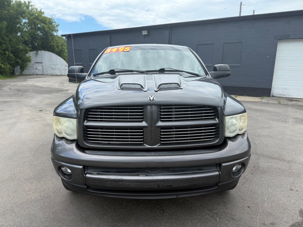 2004 Dodge Ram 1500 Image 2