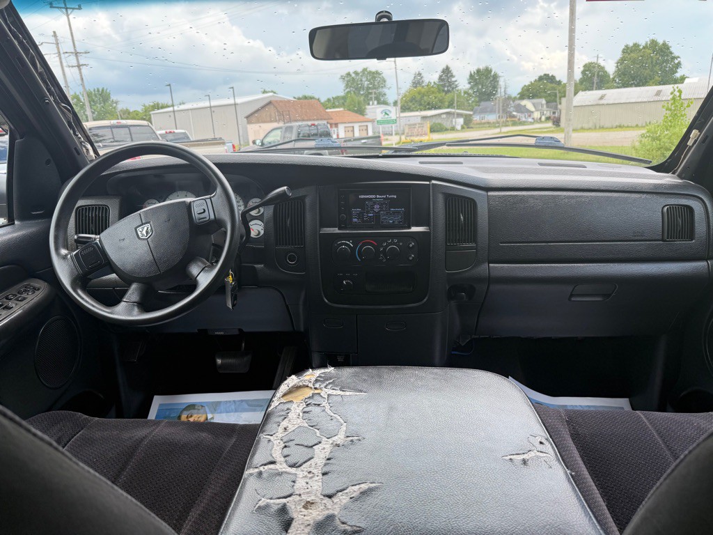 2004 Dodge Ram 1500 Image 18