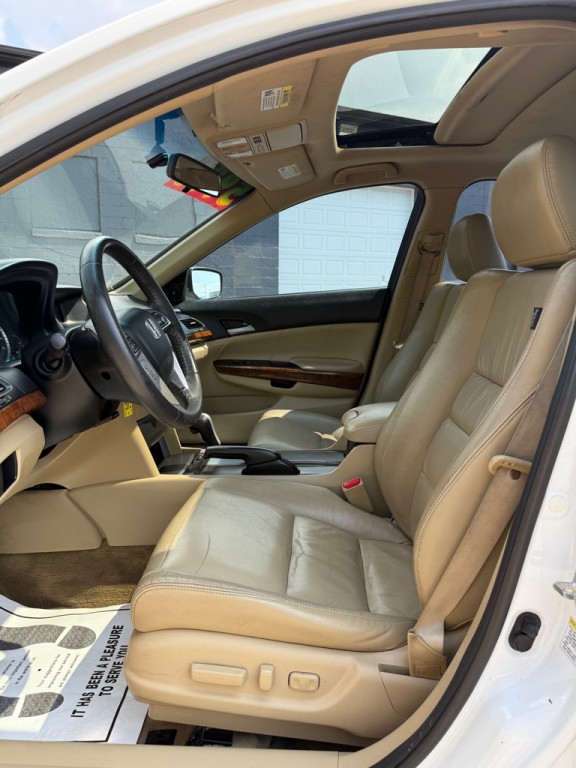 2012 Honda Accord Image 3