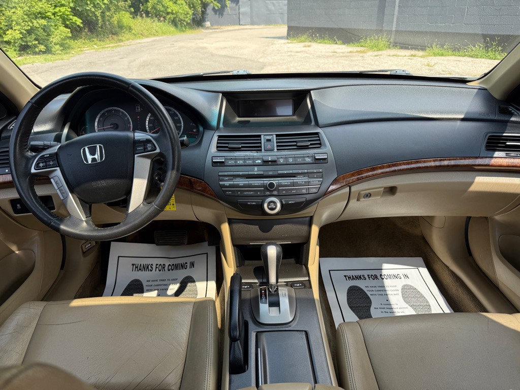 2012 Honda Accord Image 18