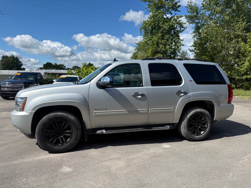 2011 Chevrolet Tahoe Image 1