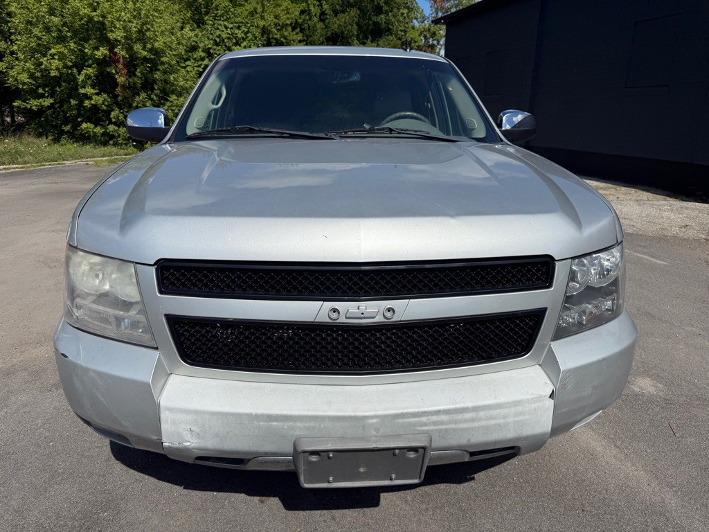 2011 Chevrolet Tahoe Image 3