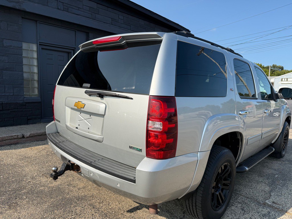 2011 Chevrolet Tahoe Image 8