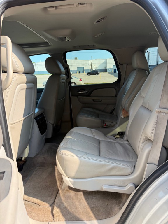 2011 Chevrolet Tahoe Image 11
