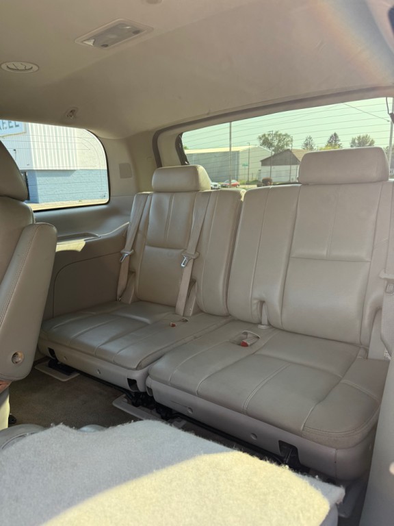 2011 Chevrolet Tahoe Image 13