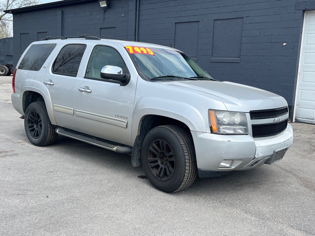 2011 Chevrolet Tahoe Image 1