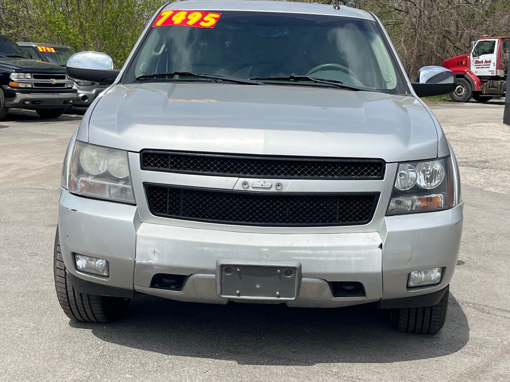 2011 Chevrolet Tahoe Image 3