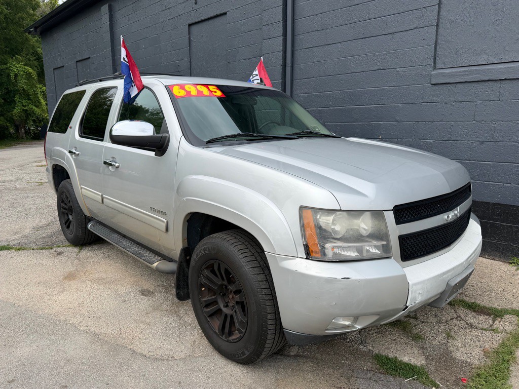 2011 Chevrolet Tahoe Image 1