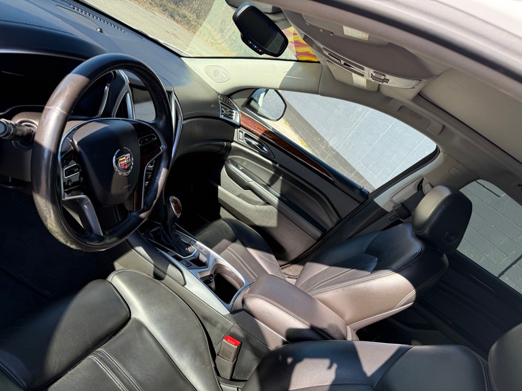 2015 Cadillac SRX Image 10