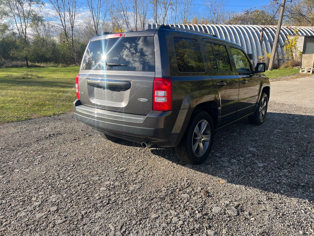 2017 Jeep Patriot Image 11