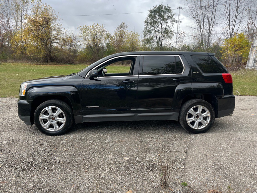 2017 GMC Terrain Image 3